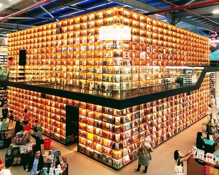 Sunway Big Box #BookXcess #EnerGXPark #BoxesOfExperiences